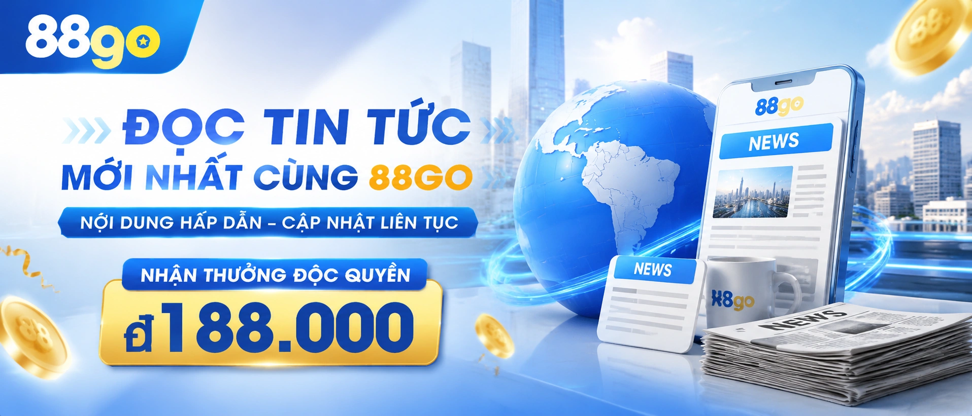 Người dùng xem tin khuyến mãi trên điện thoại vào buổi tối